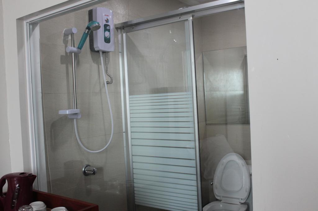 Cherry Midtown Hotel Олонгапо Стая снимка