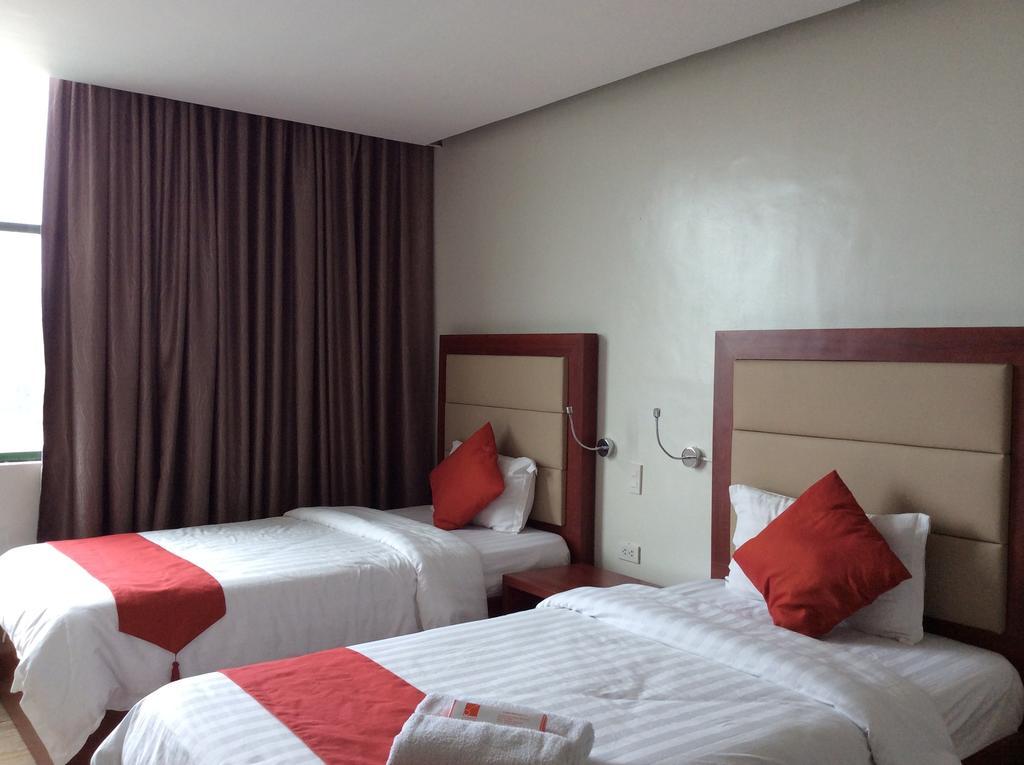 Cherry Midtown Hotel Олонгапо Стая снимка